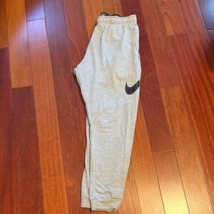 Nike men’s dri-fit jogger new  condition